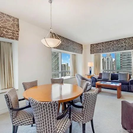 Four Seasons Hotel Miami - Luxury Private Residences